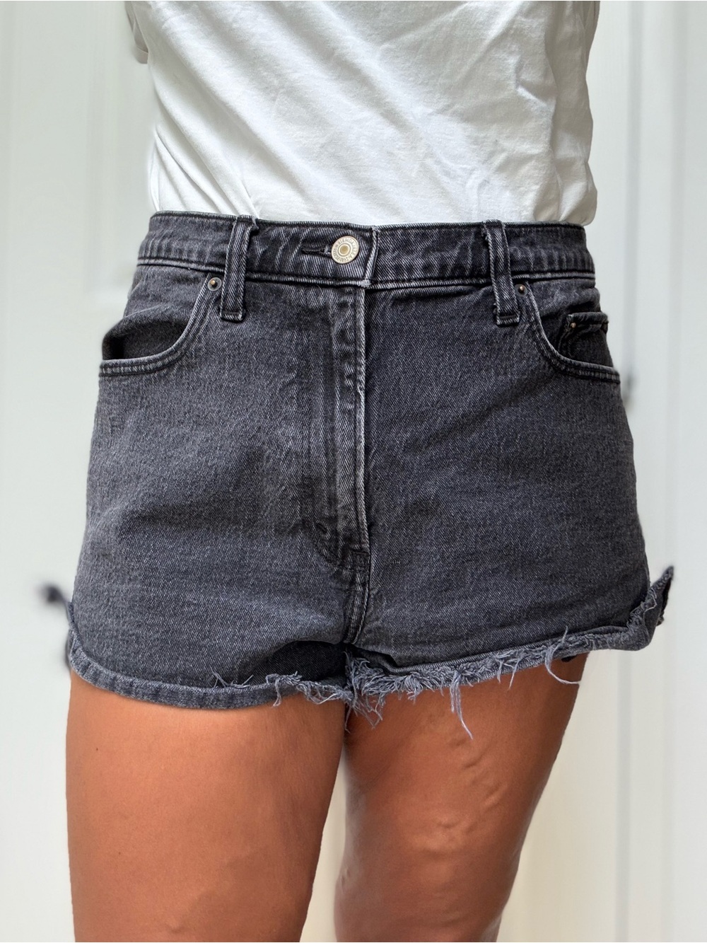 Abercrombie & Fitch The Mom Short High Rise Waist Charcoal Frayed Denim Shorts